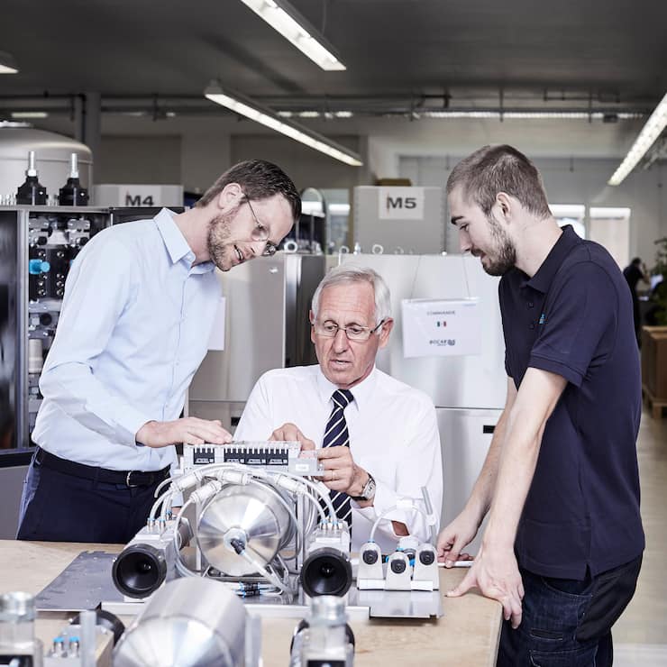 Dominik Baumgartner, Konrad Baumgartner und Matteo Rossi (v.l.) von Fondarex