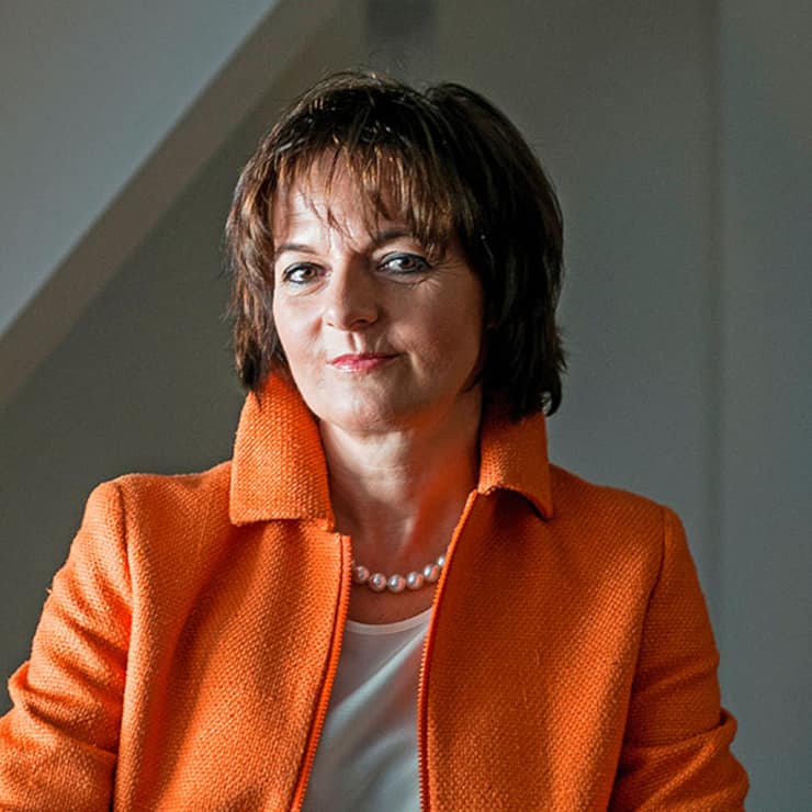 Ruth Metzler