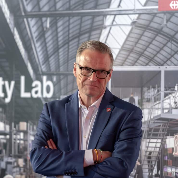 Andreas Meyer, CEO SBB, an der Eroeffnung des Smart City Lab in Basel am Mittwoch, 10. April 2019. Das Lab Basel bietet bis 2024 auf rund 160000 Quadratmetern Raum fuer Partnerinnen und Partner aus Wirtschaft, Wissenschaft und Verwaltung innovative Loesungen fuer Mobilitaet, Logistik und mehr zu entwickeln und zu testen. (KEYSTONE/Georgios Kefalas)