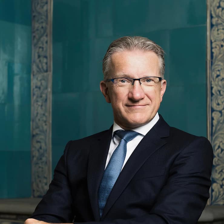Jürg Staub leitet die Expansion in Deutschland. Der Bankier ­haftet persönlich unbeschränkt mit seinem ­Privatvermögen. Das komme auch in Deutschland gut an.