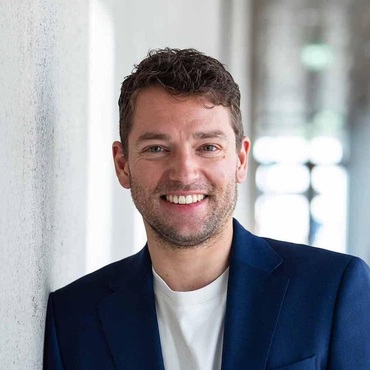 Alexander_Thoma_PostFinance_Headerbild.jpg