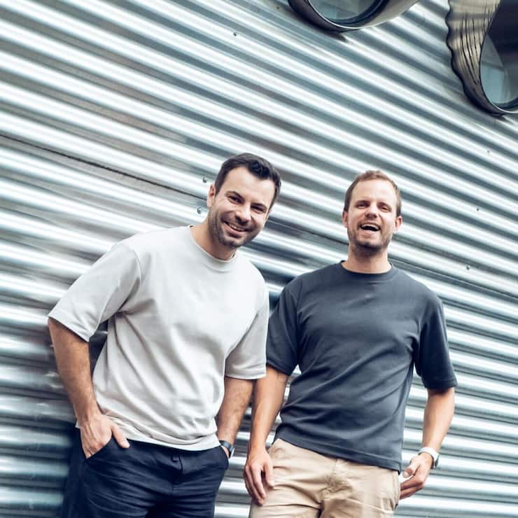<p>Matthias Heller (l.) und Igor Susmelj wollen «das Entwickeln und Verwenden von KI für Menschen und Firmen so einfach und erschwinglich wie möglich machen».</p>