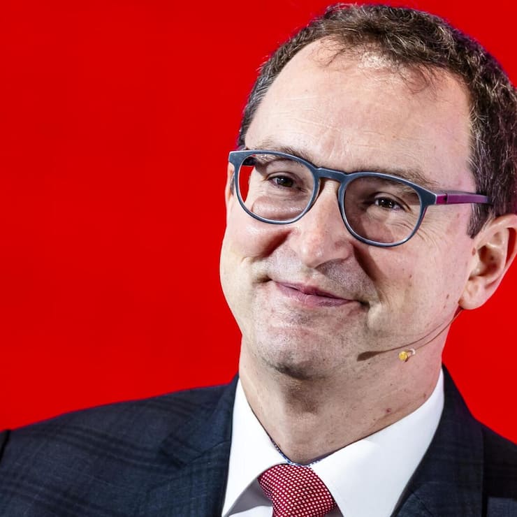 <p>Christian Poerschke ist der beliebteste Banken-CEO in Europa.</p>