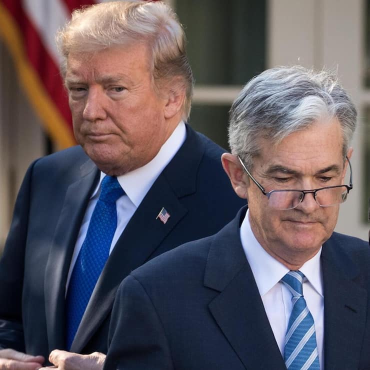 <p>Bis Ende Jahr will Donald Trump (l.) über Fed-Chef Jerome Powells Nachfolge entscheiden. Eine heikle Personalie. Das Vertrauen in den Dollar und US-Treasuries steht auf dem Spiel.</p>