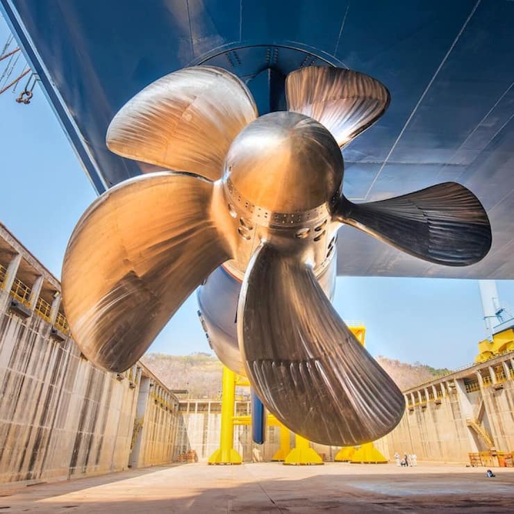 <p>Das Schiffsantriebssystem «Azipod» von ABB bei der Fertigung.</p>