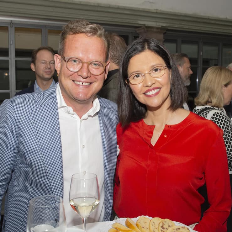 <p>Einer der grössten Grundbesitzer des Landes: die Firma Hiag von Felix Grisard mit Gattin Claudia.</p>