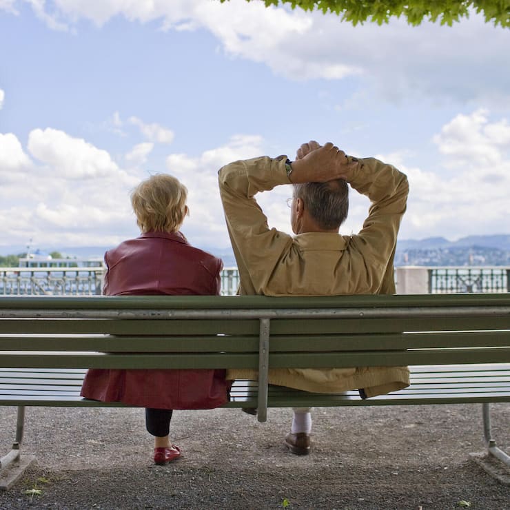 RENTNER, RENTNERIN, SENIOREN, SENIORIN, SENIOR, AELTERE FRAU, ALTE FRAU, AELTERE FRAUEN, ALTE FRAUEN, FRAU, FRAUEN, AELTERER MANN, ALTER MANN, AELTERE MAENNER, ALTE MAENNER, MANN, MAENNER, RENTENALTER, PENSIONSALTER, AHV, PAAR, EHEPAAR, AELTERES EHEPAAR, A
