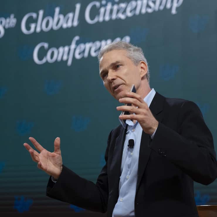 <p>In seinem neuen Buch «Free Global Cities» lässt ­Christian Kälin Prominente zu seiner Vision ­Stellung nehmen.</p>