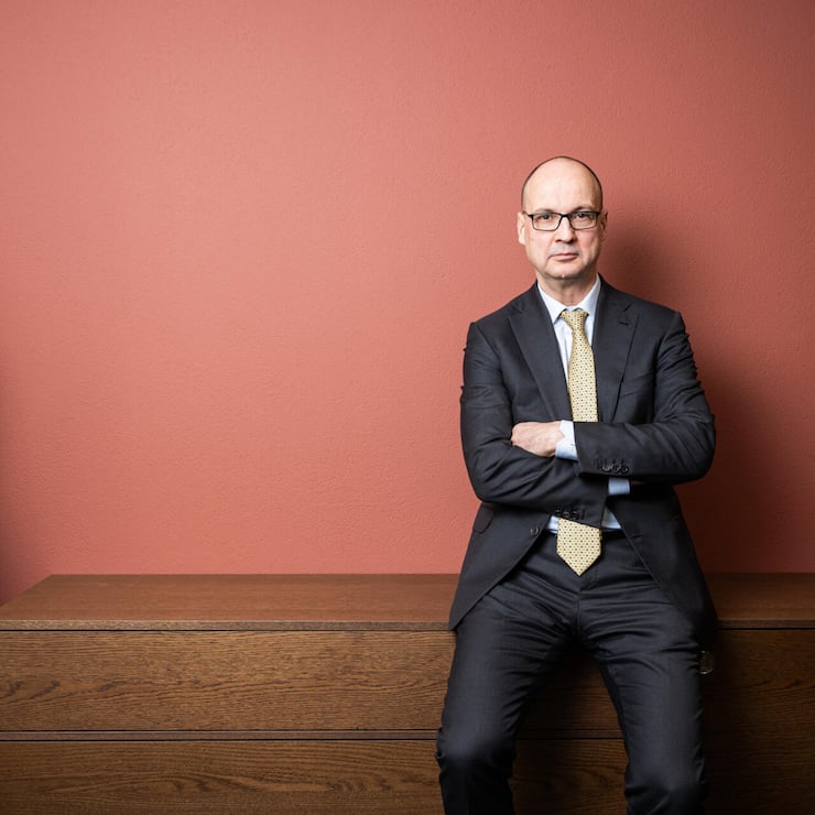 <p>Seit knapp zwei Jahren leitet der langjährige EZB-Mann Stefan Walter die Finanzmarktaufsicht Finma.</p>