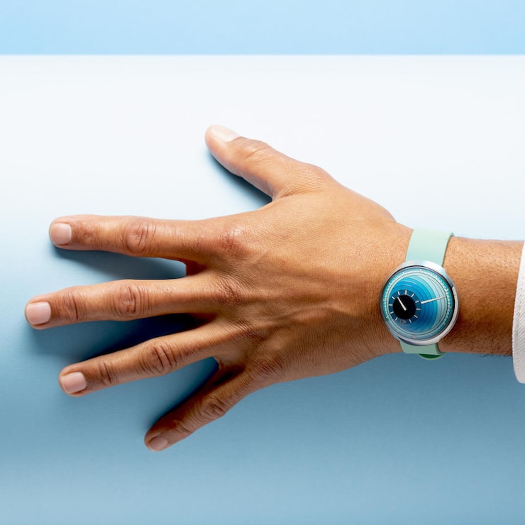 <p>Die neue Art Watch von Ressence: Kunst von Daniel Engelberg am Handgelenk.</p>