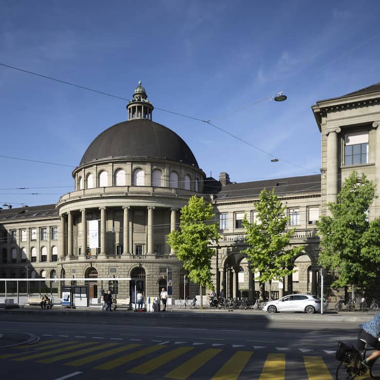 <p>Ist die ETH Zürich bald die beste Universität der Welt? Wandern von den US-Universitäten die besten Studierenden und Professoren ab, könnten die  Zürcher profitieren.</p>