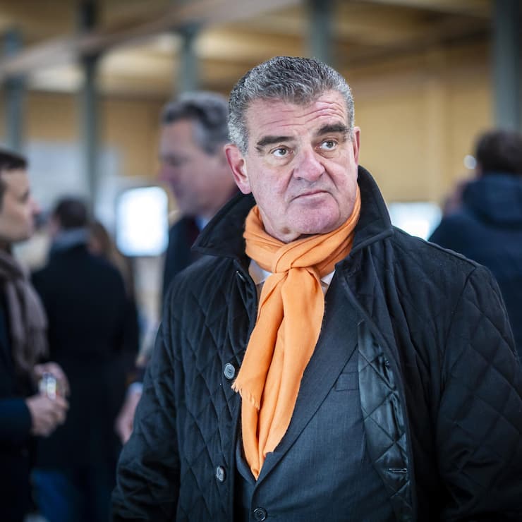 <p>Keine Good News für Peter Spuhler: Der Mega-Auftrag der SBB geht an Siemens und nicht an Stadler Rail.</p>