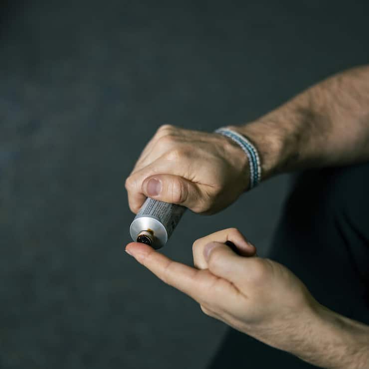 <p>Wer will, kann die Paste auch direkt vom Finger naschen: Das nennt sich der «No Normal Espresso».</p>