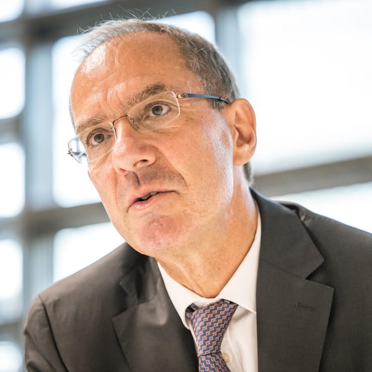 <p>Ex-UBS-Chef Marcel Rohner will in die Politik.</p>