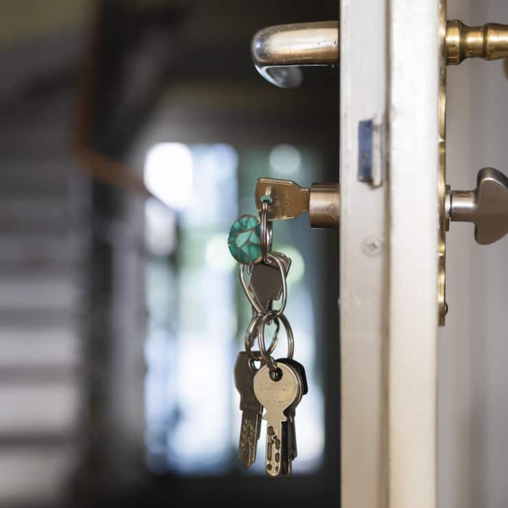 WOHNUNG, MIETWOHNUNG, EIGENBEDARF, WOHNUNGSTUER, SCHLUESSEL, HAUSSCHLUESSEL, MIETRECHT