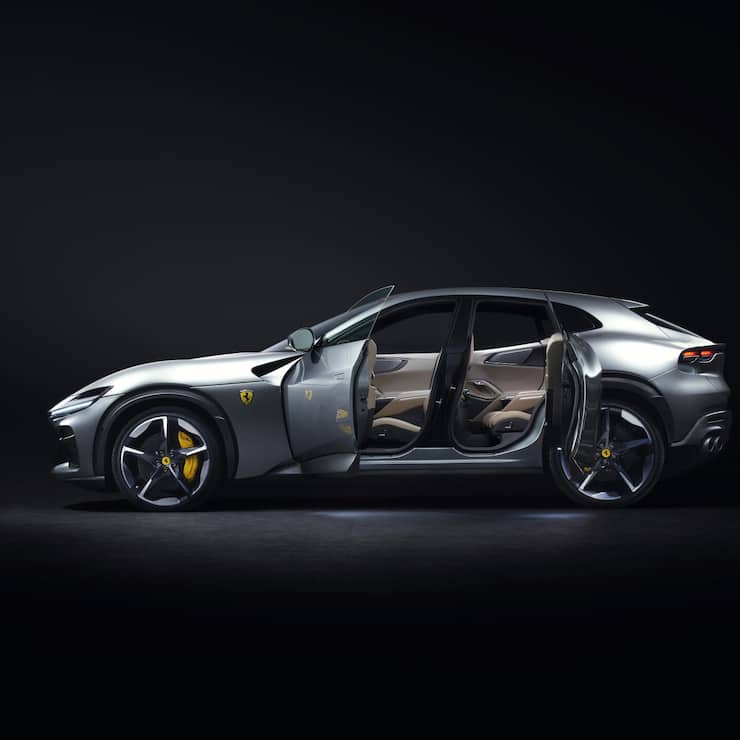 <p>Der Ferrari Purosangue hat vier Türen. Dank des bärenstarken 12-Zylindermotors ist der Wagen aber ein Sportwagen. </p>