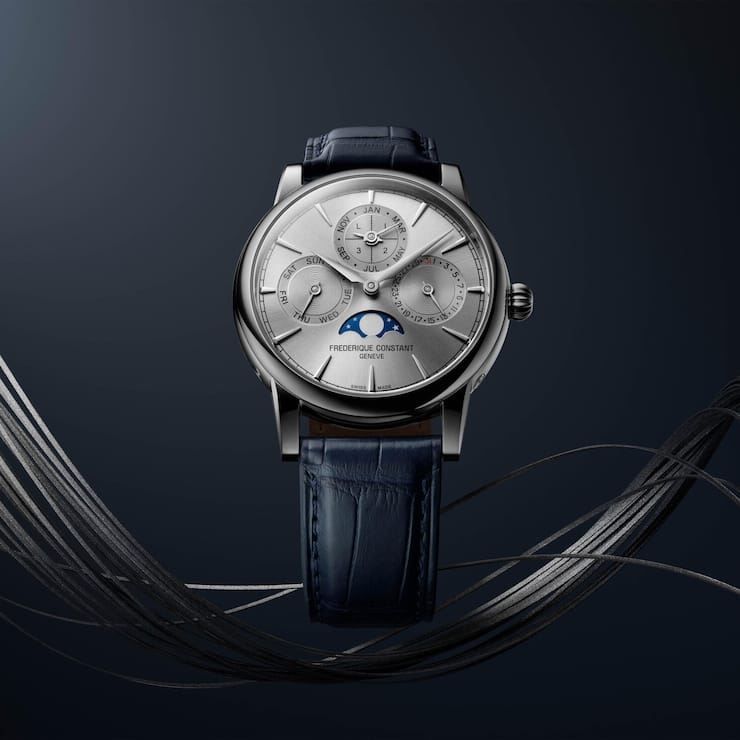 <p>Die Classic Perpetual Calendar Manufacture in Stahl mit silbernem Zifferblatt.</p>