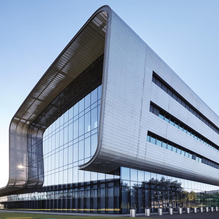 <p>In Genf, im imposanten Bau am Chemin du Tourbillon 10, entstehen die Uhren von Vacheron Constantin. </p>