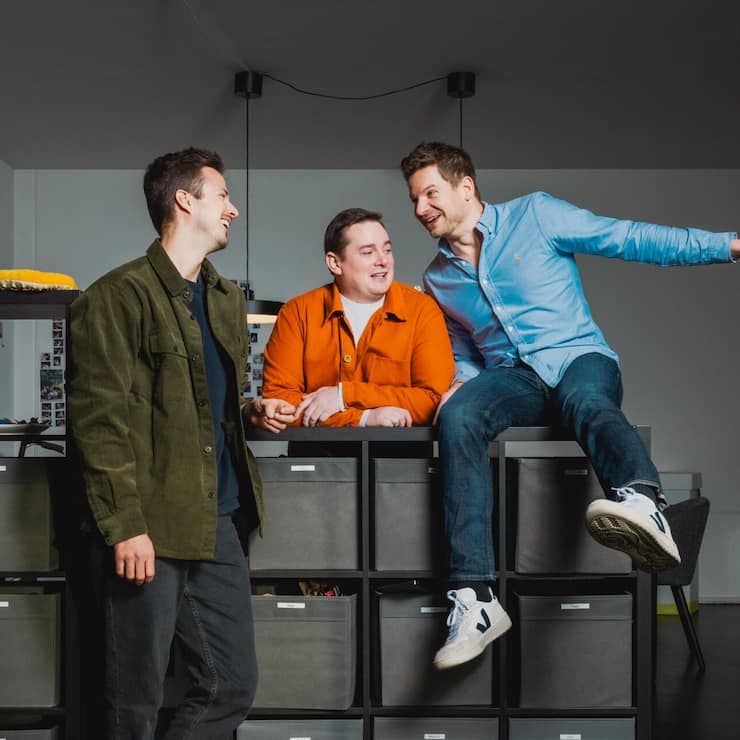 <p>Passion für Technologie: Tobias Giger, Lander Van Breda und Ben Kayser (v.l.) vereinfachen mit ihrer Software die Kommunikation für Events.</p>