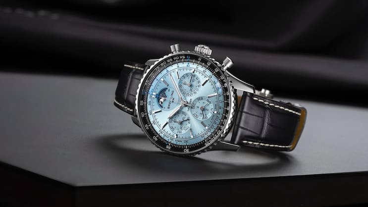 Die legendäre Fliegeruhr erhält ein eisblau-platiniertes Update mit dem hochmodernen Manufakturkaliber B19.