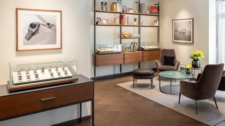 Bei Bucherer an der Bahnhofstrasse in der Rolex-Boutique gibt es nun eine gediegene Lounge – nur für Secondhand-Rolex-Uhren.