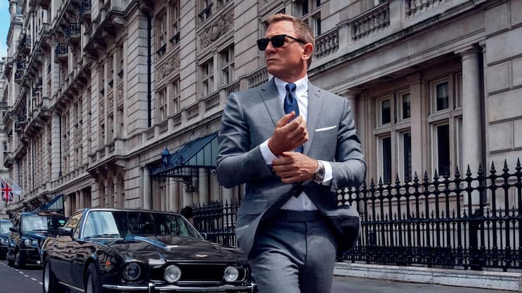 Neben Daniel Craig der zweite Star: Omega-Uhren gehören zum Repertoire der James-Bond-Filme – und können auch mal eine Sprengladung zünden.
