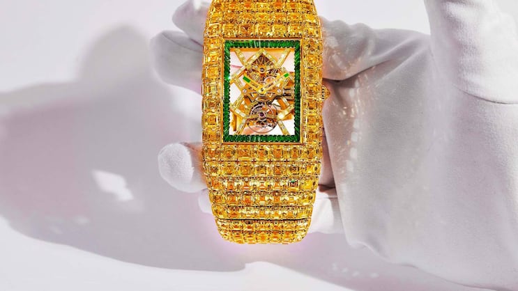 Dieses Modell von Jacob & Co., die Billionaire Timeless Treasure, wurde dieses Jahr auf der Genfer Uhrenmesse Watches & Wonders vorgestellt.