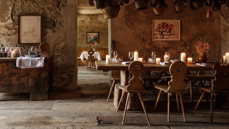 Im Restaurant der Chesa Marchetta trifft Gast auf Dorfbewohner, Kunst auf Lokalhandwerk. Zum Essen gibts Trüffelgnocchi.