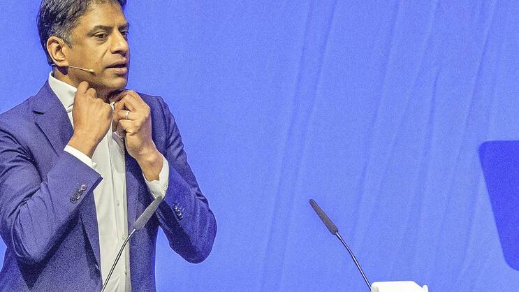 Novartis-CEO Vas Narasimhan: Der Pharmakonzern Novartis will die US-Biotechfirma Avidity Biosciences übernehmen.