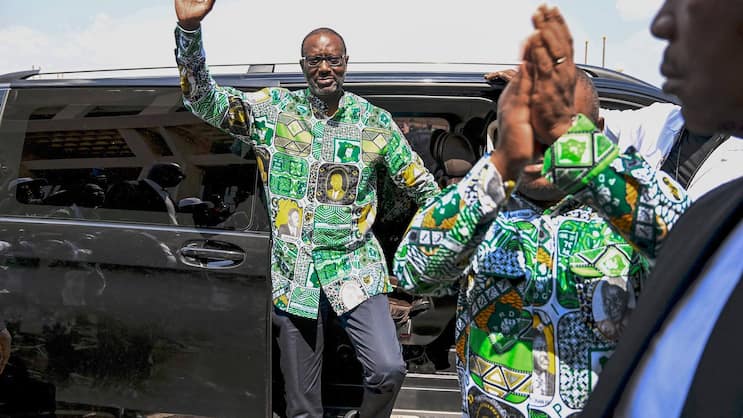 Ein Mann im Wahlkampf: Tidjane Thiam will 2025 für die Demokratische Partei der Elfenbeinküste PDCI an den Präsidentschaftswahlen in seinem Heimatland antreten