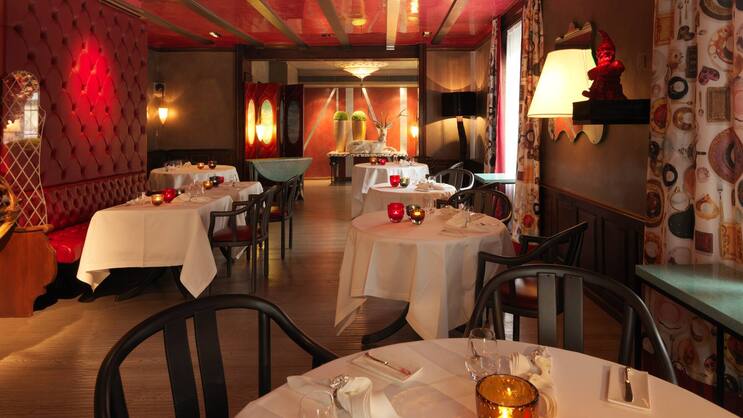 Die Speisen sind so farbenfroh wie das Interieur: Rico Zandonella und sein Feinschmeckertempel.