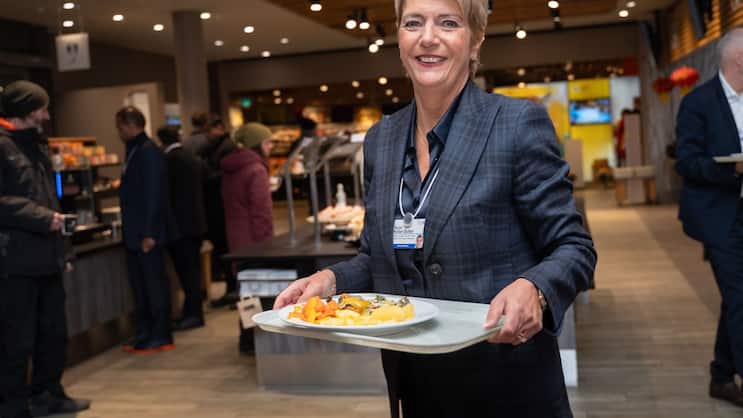 Nach Trump-Tirade ins Migros-Restaurant: Bundesrätin Karin Keller-Sutter.