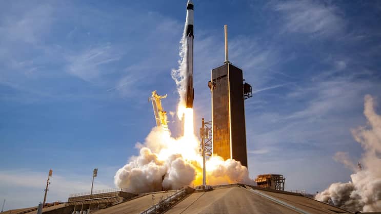 SPACEX CRS-21 LAUNCH