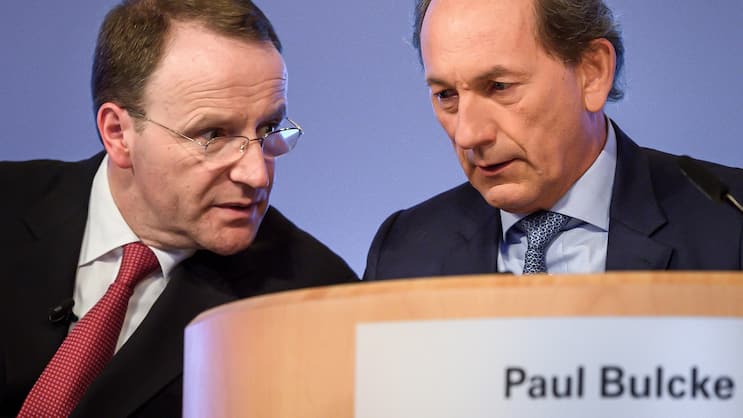 AUF EXPANSIONSKURS: Nestlé-Chef Mark Schneider (l.) und VR-Präsident Paul Bulcke tätigen einen der teuersten Zukäufe ihrer Amtszeit. Der 5,7 Milliarden Dollar schwere Kauf des Vitaminherstellers Bountiful ist einer der grössten Deals auf dem geschäftigen Schweizer M&A-Markt.