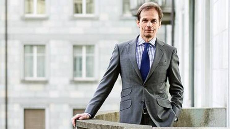 Hausherr auf Zeit: ZKB-Chef Martin Scholl auf dem Balkon des provisorischen Hauptsitzes der Bank am Mythenquai.