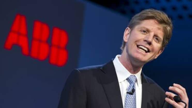 ABB-Konzernchef Joe Hogan hat 2011 deutlich mehr verdient als im Vorjahr. (Bild: Keystone)