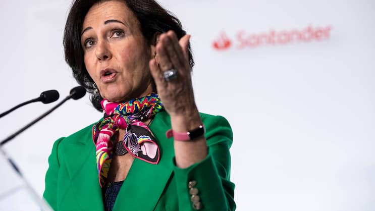 Die Santander-Präsidentin Ana Botín (Bild) und Unicredit-Chef Andrea Orcel bekämpfen sich weiter vor Gericht.