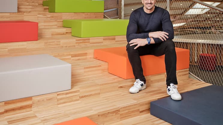 Swatch-Chef Alain Villard am Hauptsitz der Marke in Biel: Er sieht noch viel Wachstumspotenzial in der Marke.