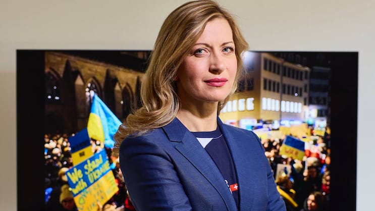 Olga Feldmeier (44) war Bankerin und Beraterin, bevor sie die Krypto-Handelsplattform Smart Valor gründete. Das US-Magazin «Forbes» hat die Ukrainerin zur «Crypto Queen» gekürt.