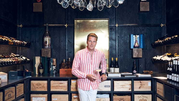 Antoine Konrad aka DJ Antoine in seinem privaten Rotweinkeller in Biel-Benken. In seinem Club «House of Wine» hat er noch einen Weissweinkeller – mit tiefen Temperaturen, versteht sich.