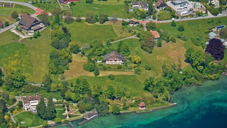 Beste Lage: Das Grundstück liegt in der Luzerner Gemeinde Meggen direkt am Vierwaldstättersee.