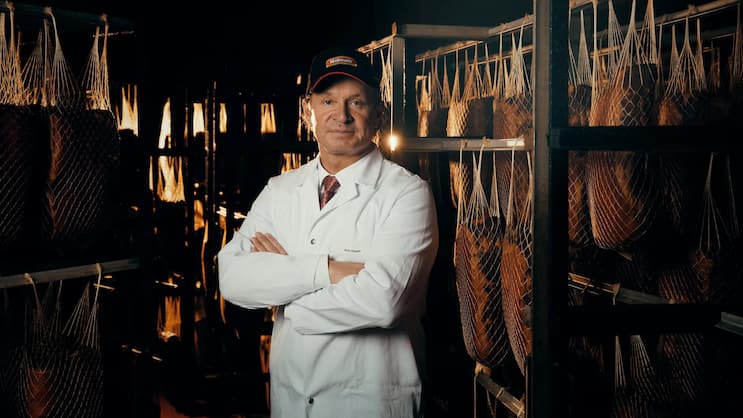 Systemrelevant: Weil die Lebensmittelbranche als lebensnotwendige Industrie gilt, konnte Alexander Ospelt seine Produktion aufrechterhalten.