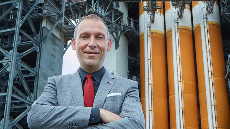 «Wir haben genug Geld, mehr als jede andere Organisation auf der Erde»: Thomas Zurbuchen auf der Startrampe der Delta IV Heavy.