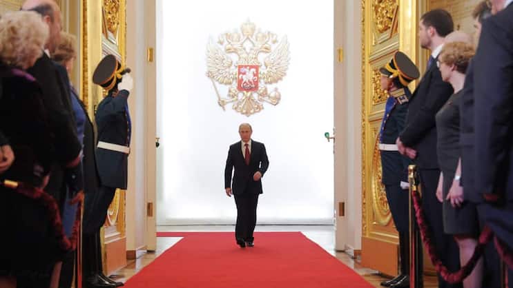Wladimir Putin: Der russiche Präsident soll ein Vermögen von 200 Milliarden Dollar besitzen.Keystone