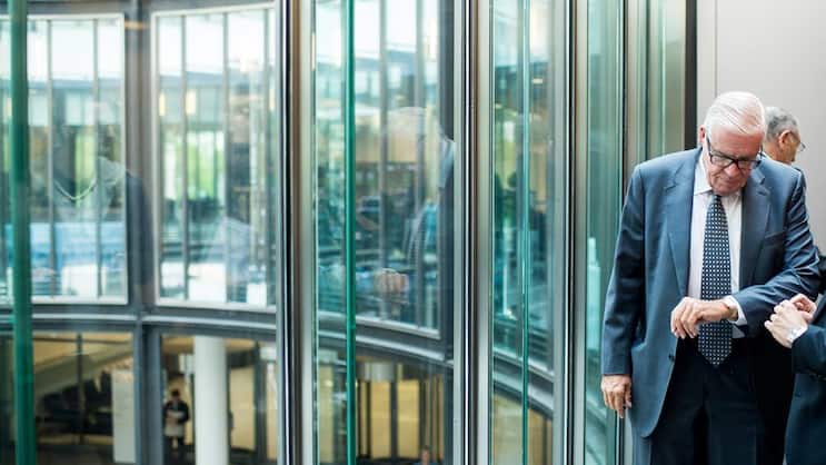 Klaus-Michael Kühne: Sucht einen Nachfolger als Stiftungs-Präsident. Keystone