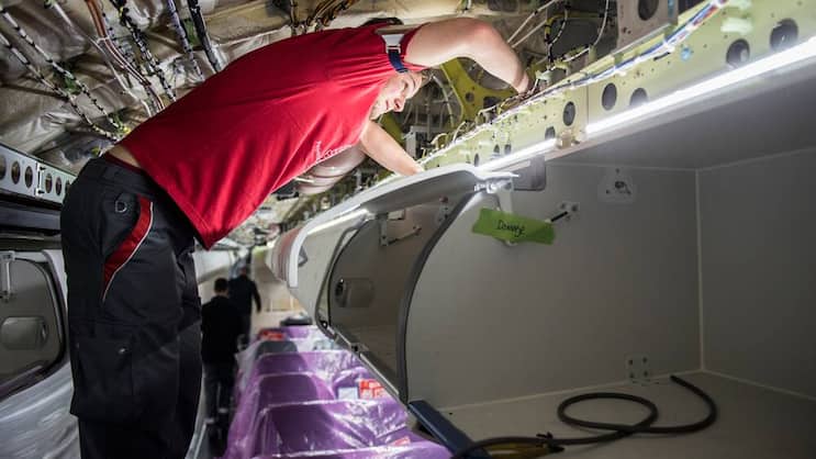 SR Technics: Die Flugwartungsfirma streicht 250 Arbeitsplätze.  Keystone