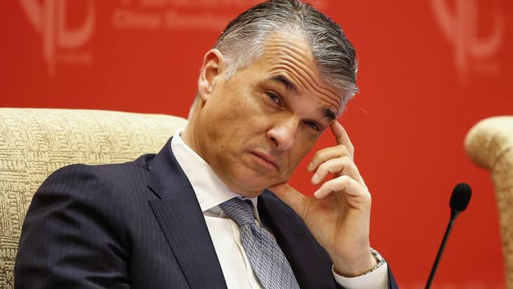 UBS-Chef Ermotti in China: Vermögensverwaltung für reiche Asiaten.   Keystone