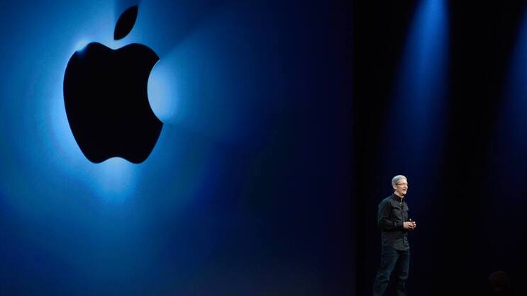 Apple-Chef Tim Cook: Der Konzern wirbt Mitarbeiter von Tesla ab. Keystone