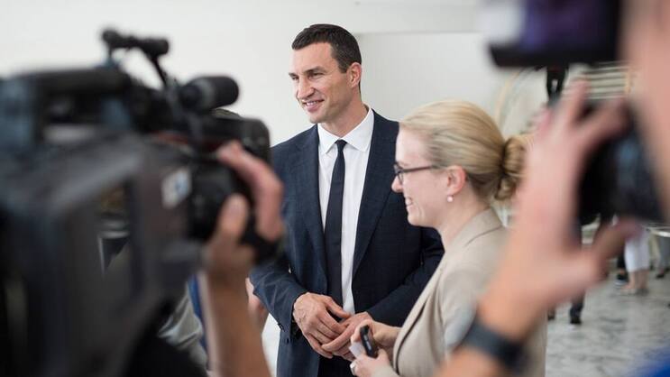 Will an der Universität St. Gallen dozieren: Boxweltmeister Wladimir Klitschko. Keystone