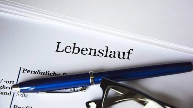 Lebenslauf: Mit Reisen und Weiterbildungen lassen sich Lücken überbrücken. Pixabay